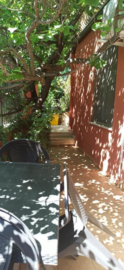 Un Po Di Relax A Pochi Passi Dal Mare! Apartman Àrbatax Kültér fotó