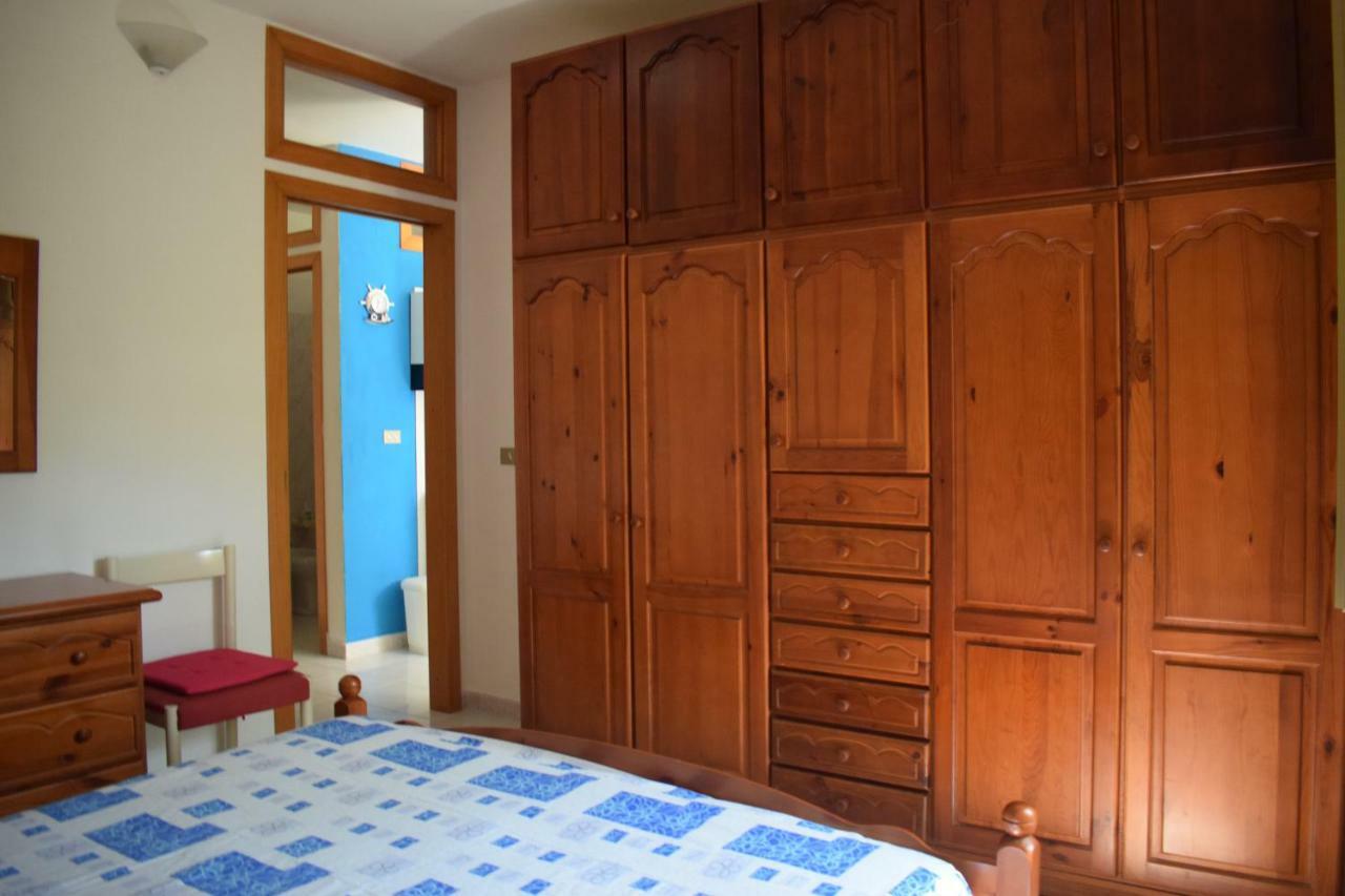 Un Po Di Relax A Pochi Passi Dal Mare! Apartman Àrbatax Kültér fotó